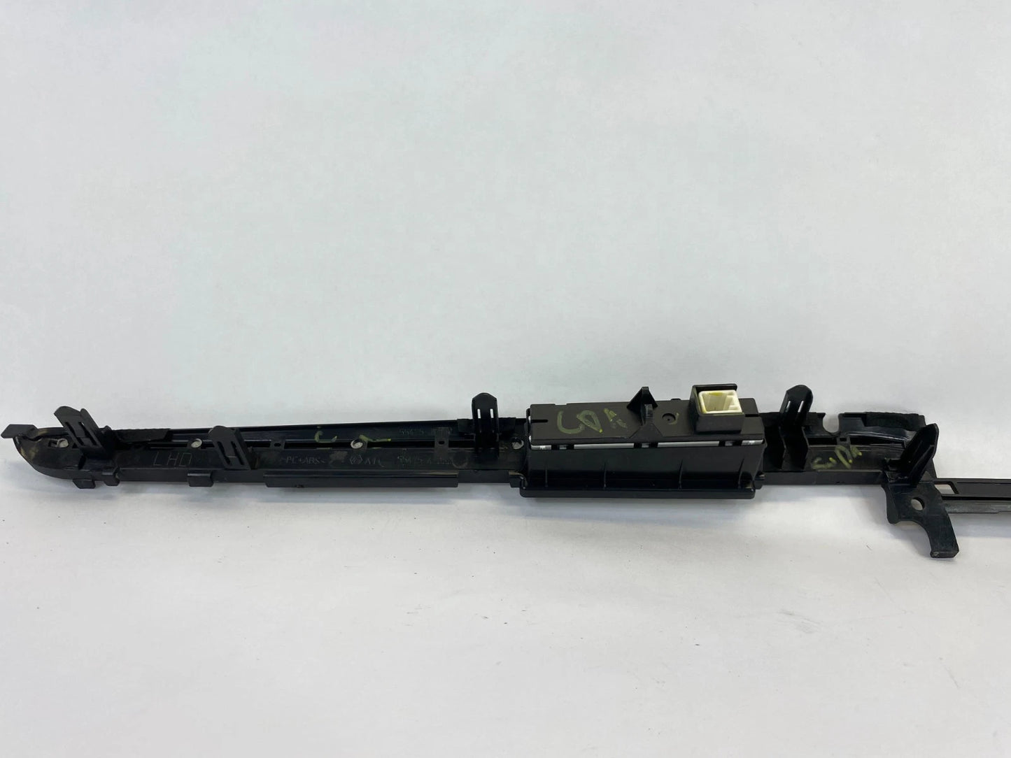12-15 TOYOTA PRIUS DASH RH GARNISH FINISH TRIM W PASSENGER INDICATOR LIGHT OEM