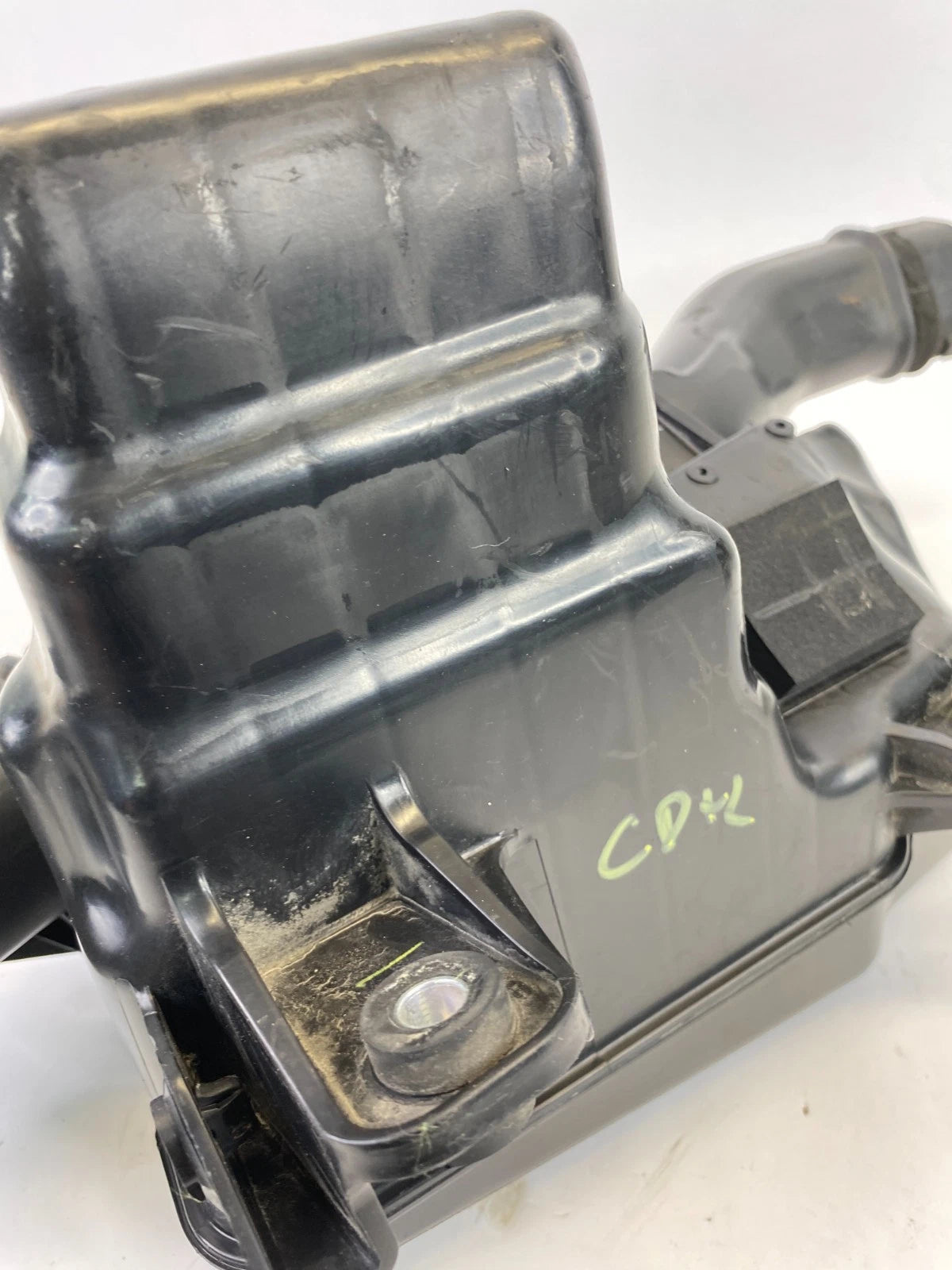 2010 2011 TOYOTA PRIUS 1.8L ENGINE AIR INSTAKE RESONATOR ASSY 17750-37010 OEM