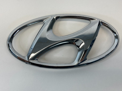 2007-2010 Hyundai Elantra Rear Trunk Deck Lid Logo Emblem Badge OEM