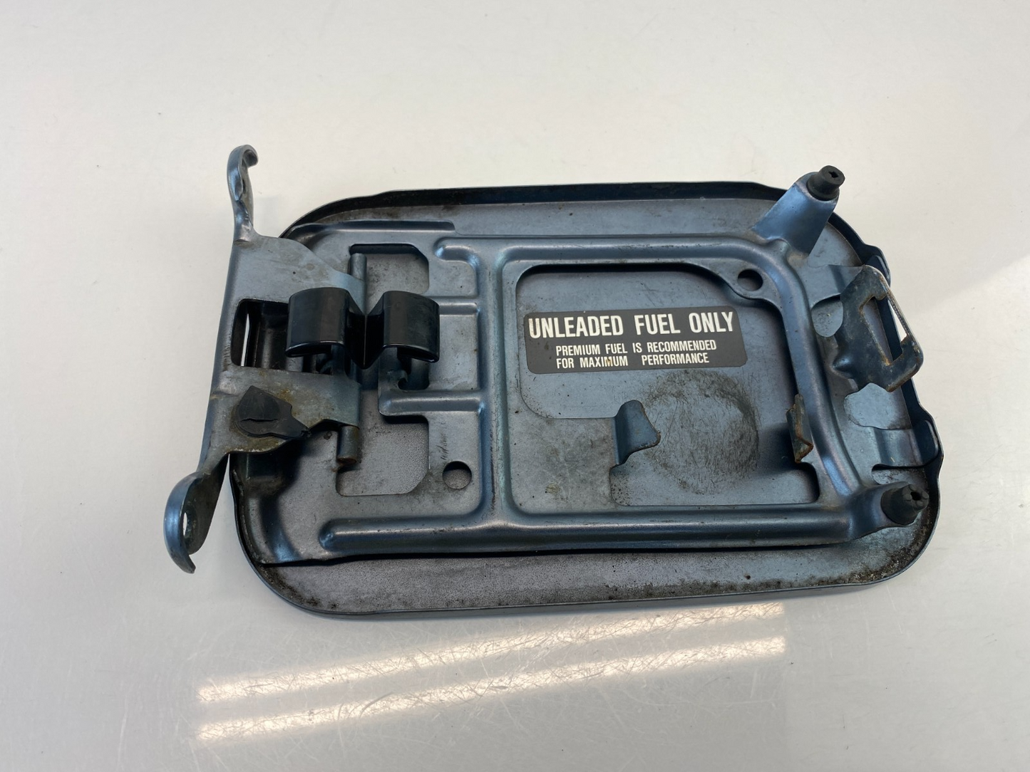 03 04 05 06 Infiniti G35 Fuel Filler Tank Door Gas Lid Cover B30 Blue Metallic