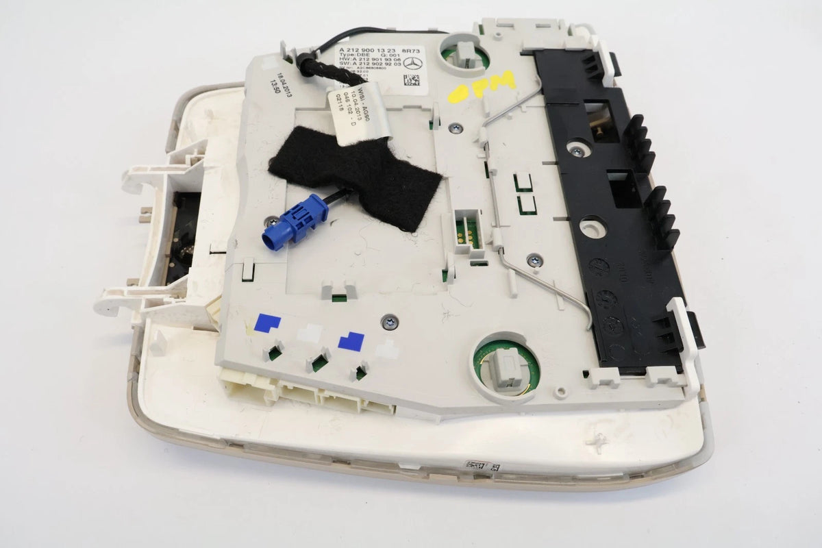 2014-2016 MERCEDES-BENZ E350 FRONT OVERHEAD CONSOLE DOME MAP LIGHT W/SWITCH OEM