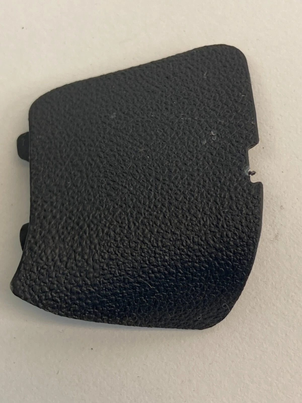 2010 2011 KIA SOUL LEFT SIDE STEERING COLUMN COVER TRIM CAP 56190-2K000 OEM