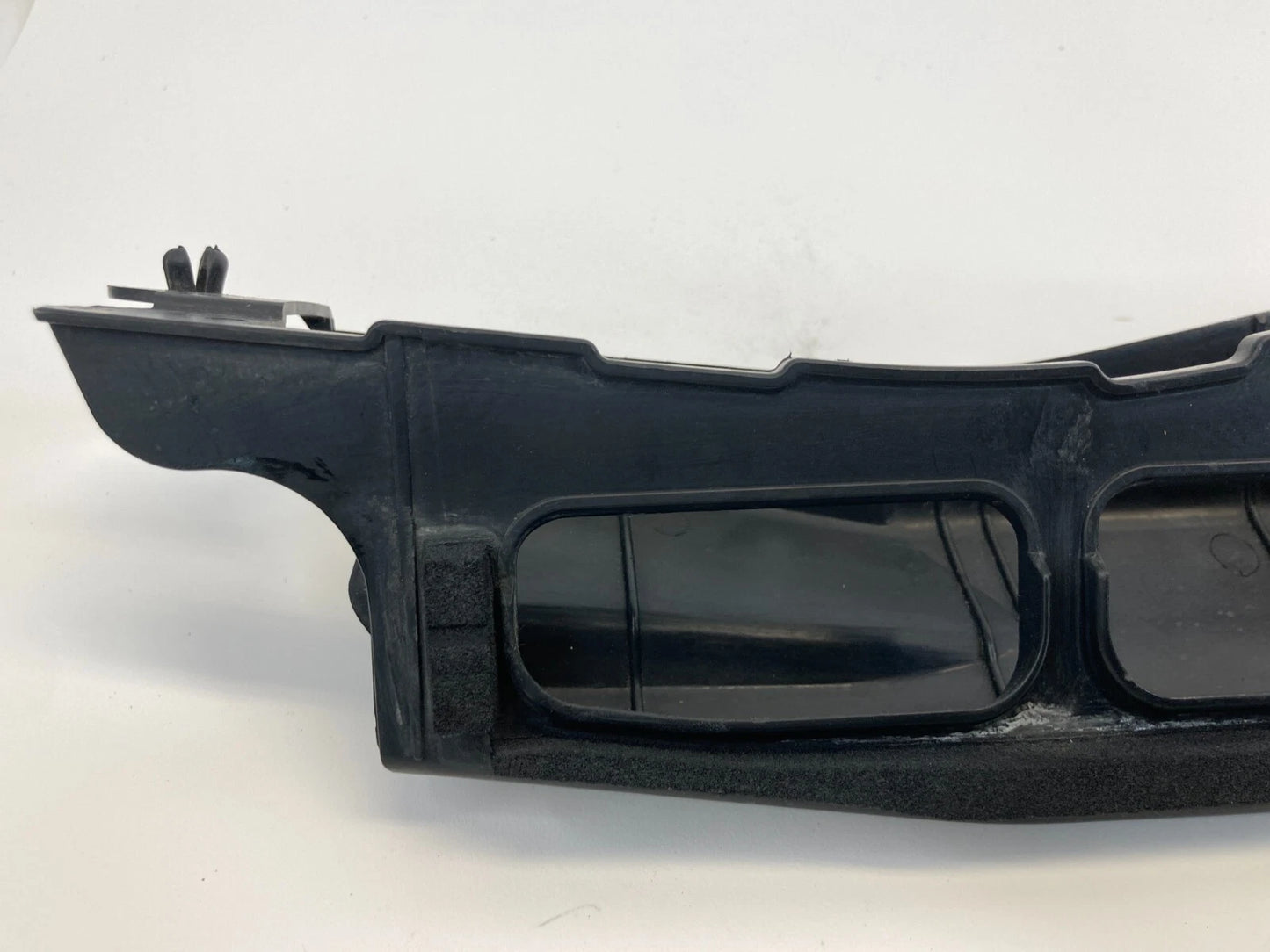 2007 2008 2009 HYUNDAI SANTA FE 3.3L AIR INTAKE SHIELD COVER 28213-2B000 OEM
