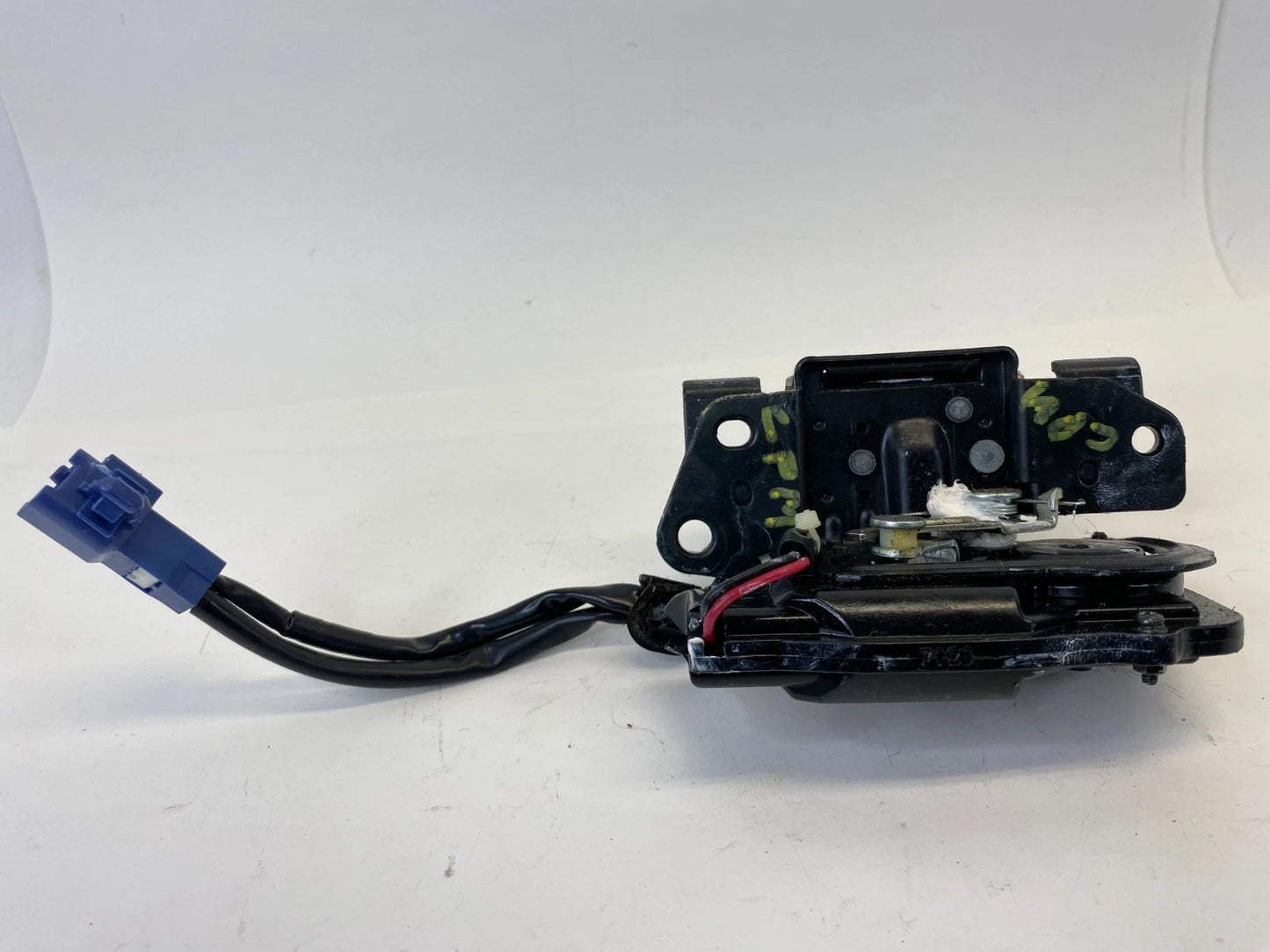 04 05 06 07 08 09 TOYOTA PRIUS REAR TRUNK LIFTGATE LOCK LATCH ACTUATOR OEM