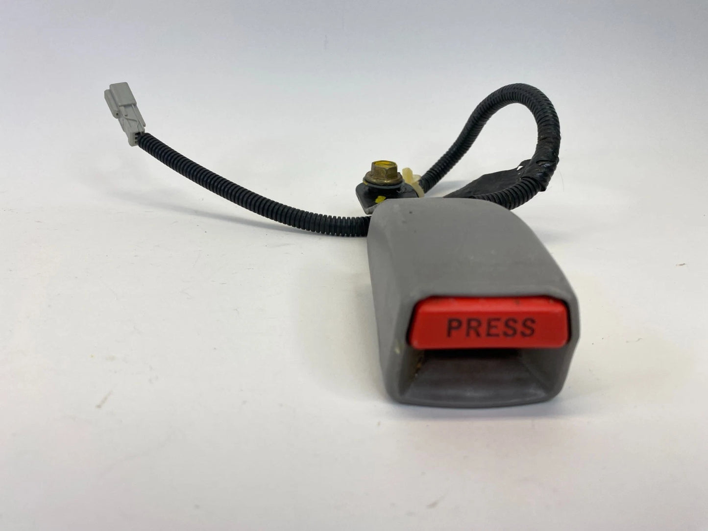 2002-2004 HONDA ODYSSEY FRONT RIGHT PASSENGER SEAT BELT BUCKLE RECEIVER GREY OEM