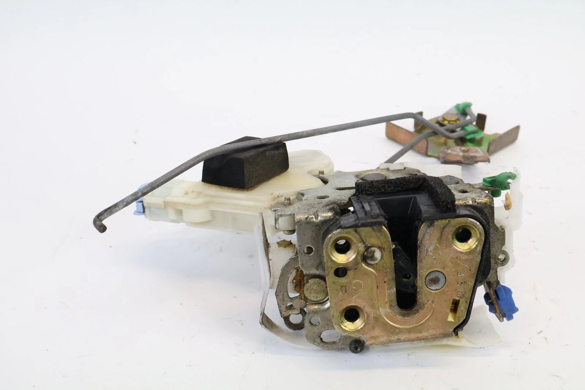 2001-2004 NISSAN XTERRA FRONT RIGHT PASSENGER DOOR LOCK LATCH ACTUATOR OEM