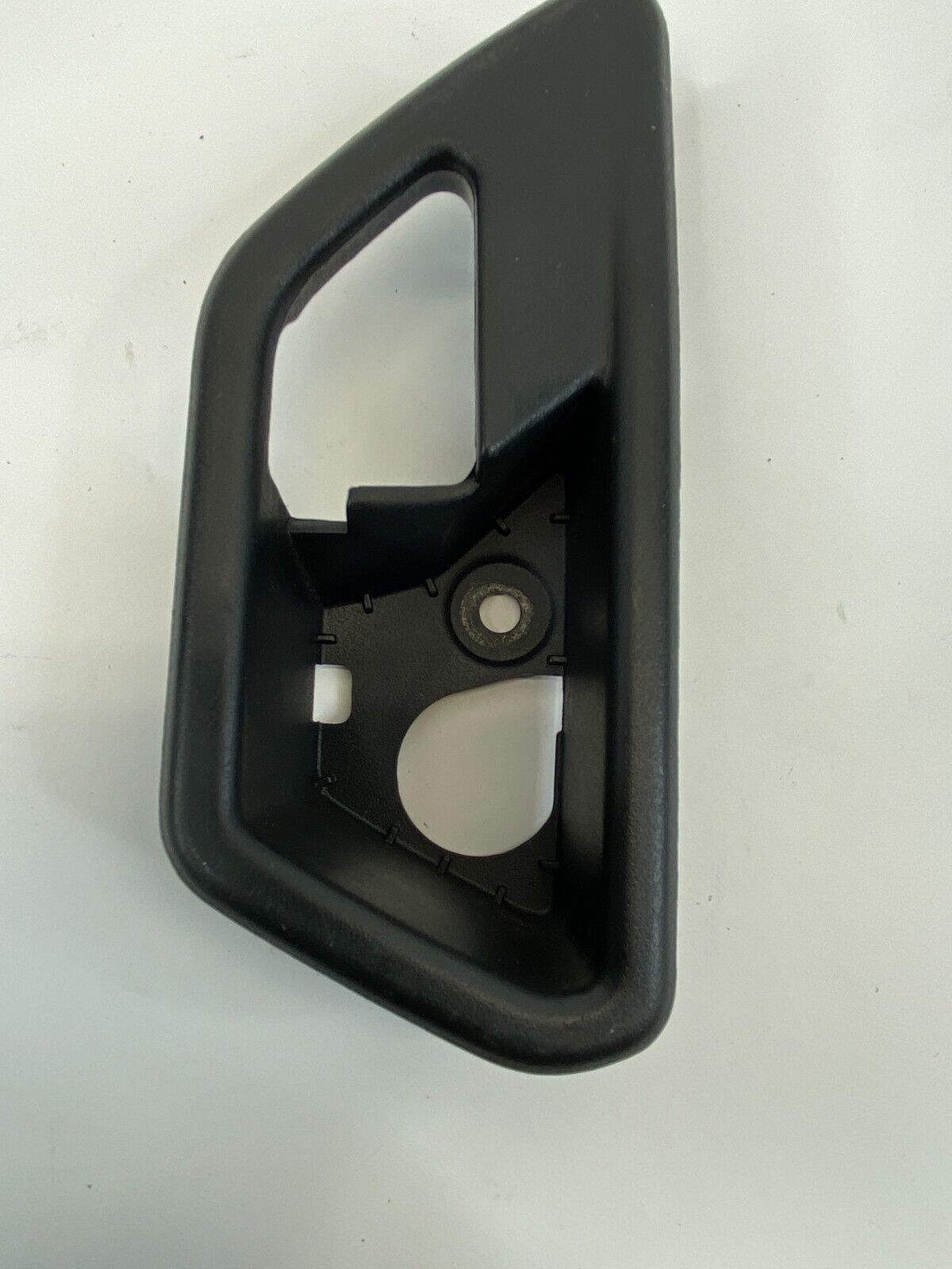 2009 2010 Dodge Journey Front Left Interior Door Handle Bezel Trim 100000257