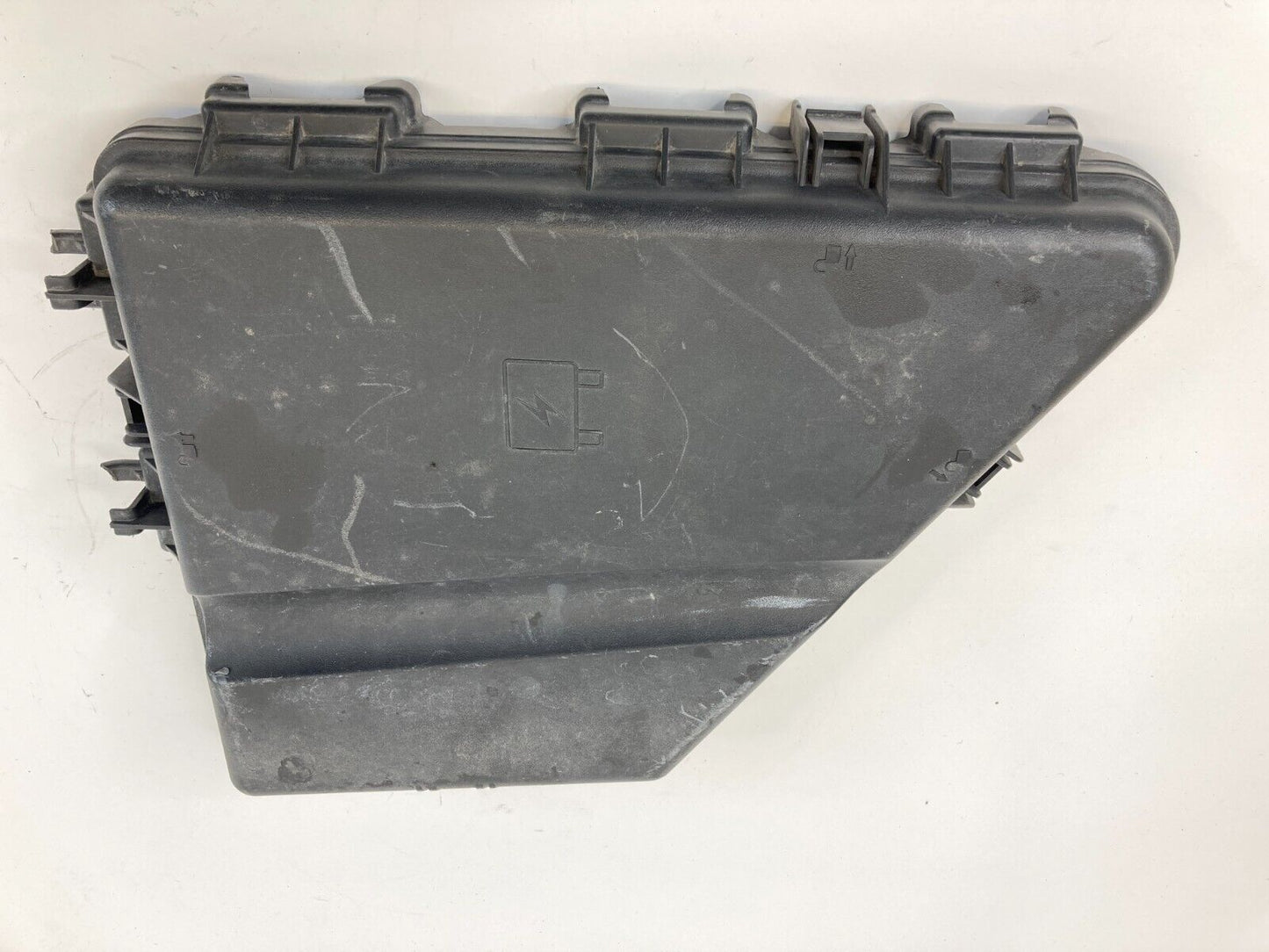 04-07 Cadillac CTS Base 3.6L AT Engine Fuse Relay Box Upper Cover Cap 15233126