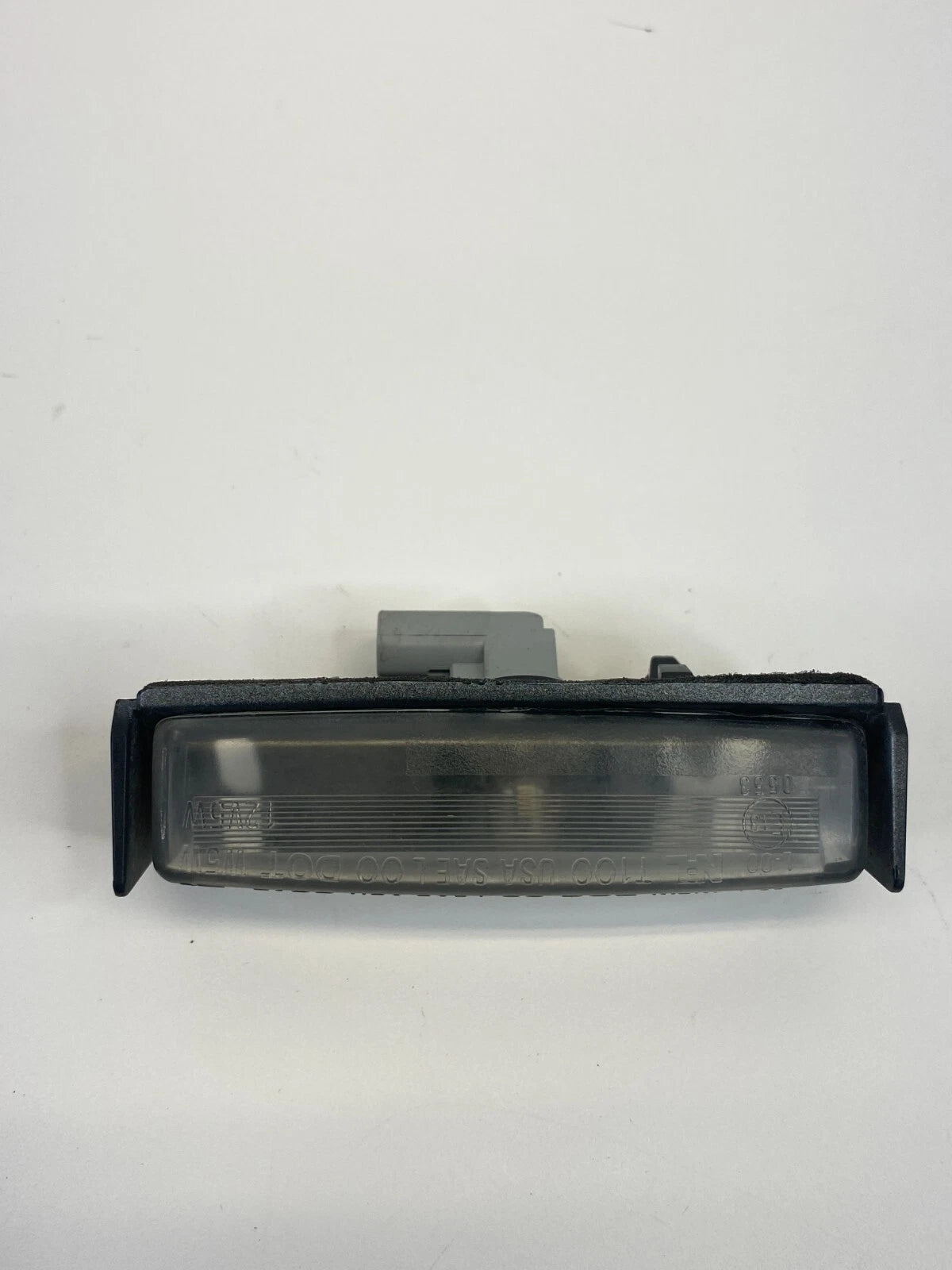 2002-2011 TOYOTA CAMRY 04-10 SIENNA TRUNK LID LICENSE PLATE LIGHT E13-0553 OEM