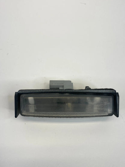 2002-2011 TOYOTA CAMRY 04-10 SIENNA TRUNK LID LICENSE PLATE LIGHT E13-0553 OEM
