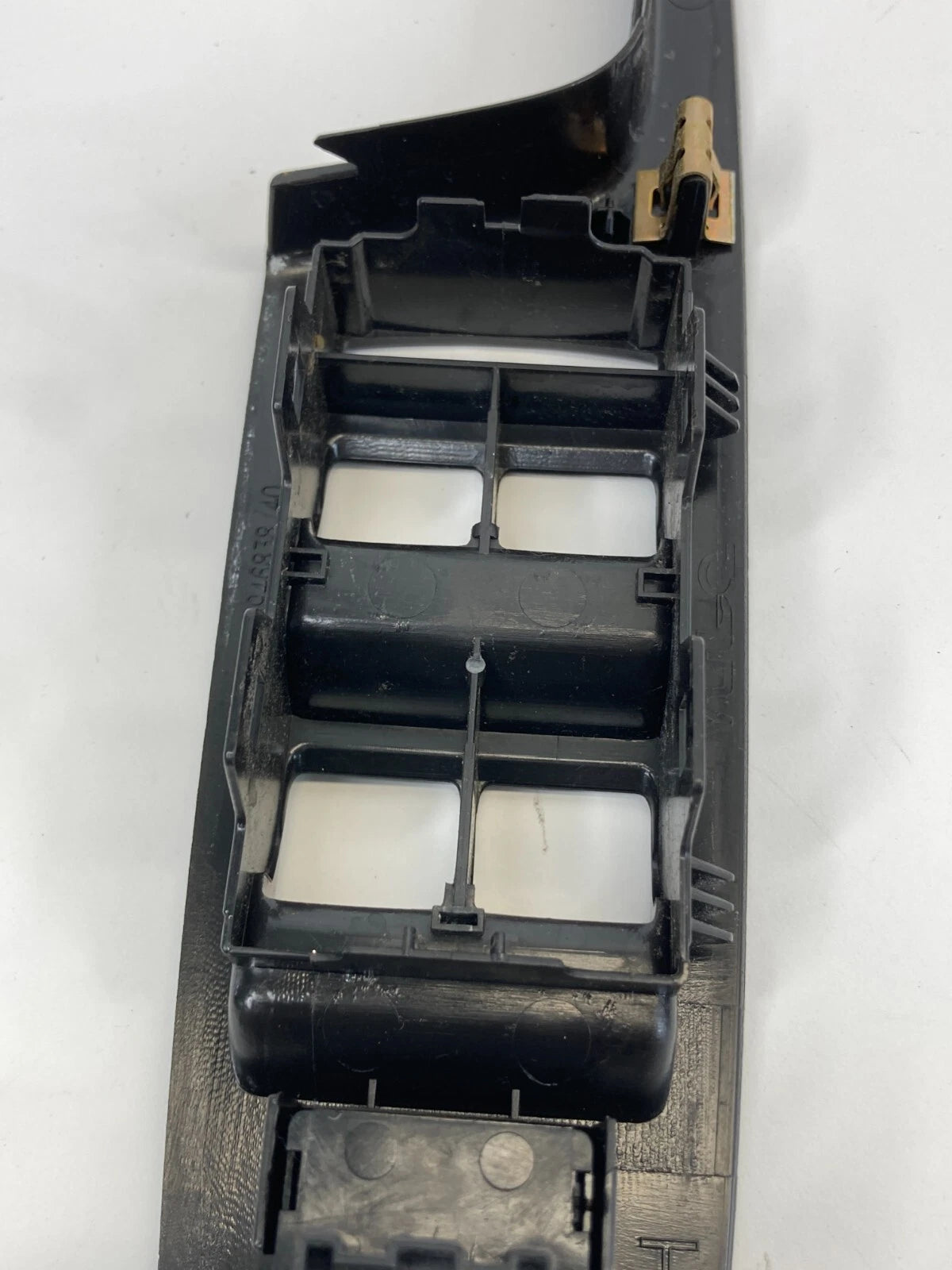 2010-2017 GMC TERRAIN FRONT LEFT SIDE DOOR WINDOW SWITCH BEZEL TRIM 25946838