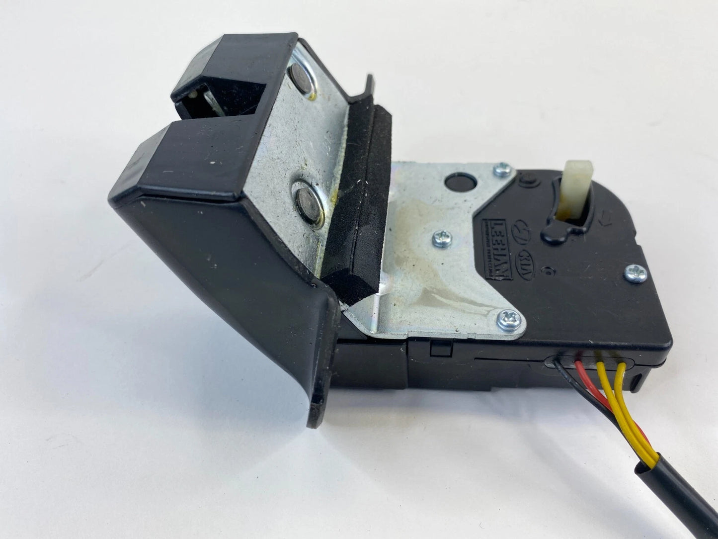 2012-2017 KIA RIO HATCHABACK REAR TRUNK TAILGATE POWER LOCK LATCH ACTUATOR ASSY