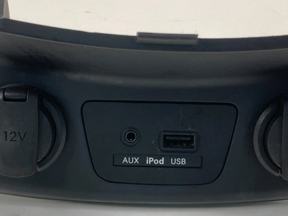 2013-2017 Hyundai Elantra GT Center Dash Auxiliary USB Jack W/ Trim Bezel Assy