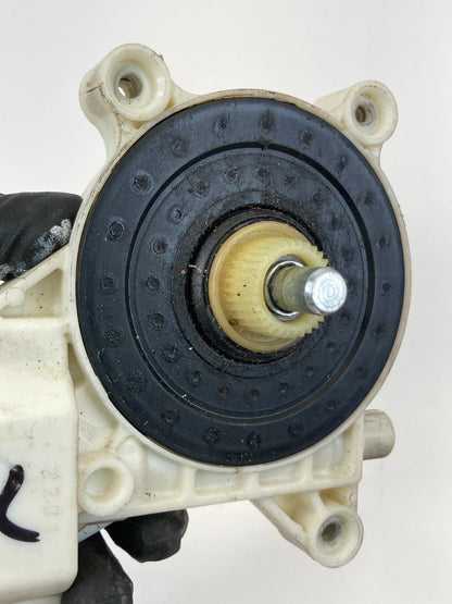 2004-2006 CADILLAC SRX REAR LEFT SIDE DOOR POWER WINDOW MOTOR 0130822251 OEM