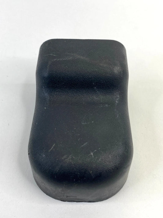 07-10 HYUNDAI ELANTRA FRONT SEAT INNER TRACK RAIL CAP COVER TRIM 88567-3K000 OEM
