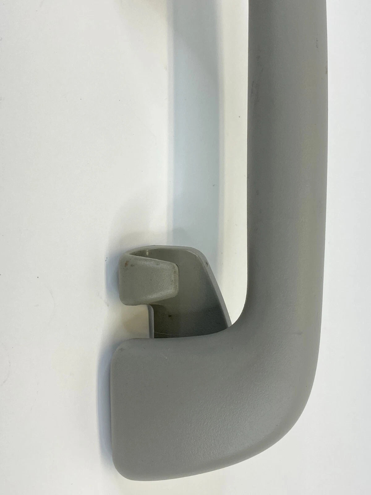 2010-2015 TOYOTA PRIUS REAR LEFT SIDE ROOF INNER GRAB GRIP HANDLE 674683-8010