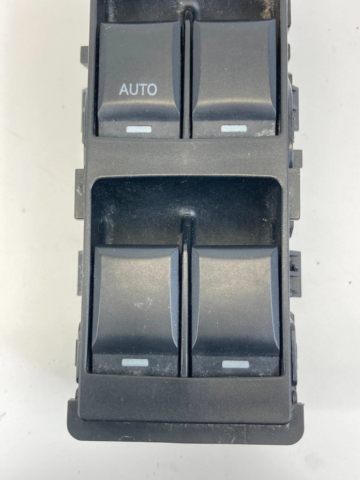 07-10 CHRYSLER 300 11-17 JEEP PATRIOT LEFT DOOR MASTER WINDOW SWITCH 04602780AA