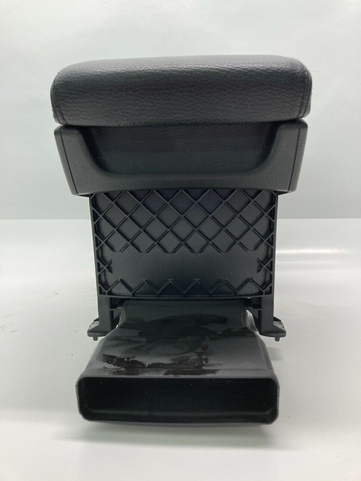 08-10 VW Passat 09-16 CC Center Console Assembly w/ Armrest Arm Rest Lid Black