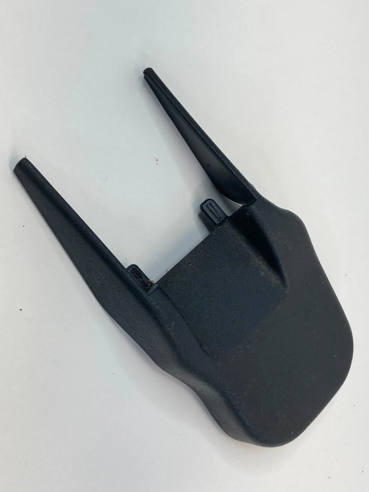 2008-2013 INFINITI G37 FRONT LEFT DRIVER SEAT TRACK COVER TRIM 87557-JK010 OEM