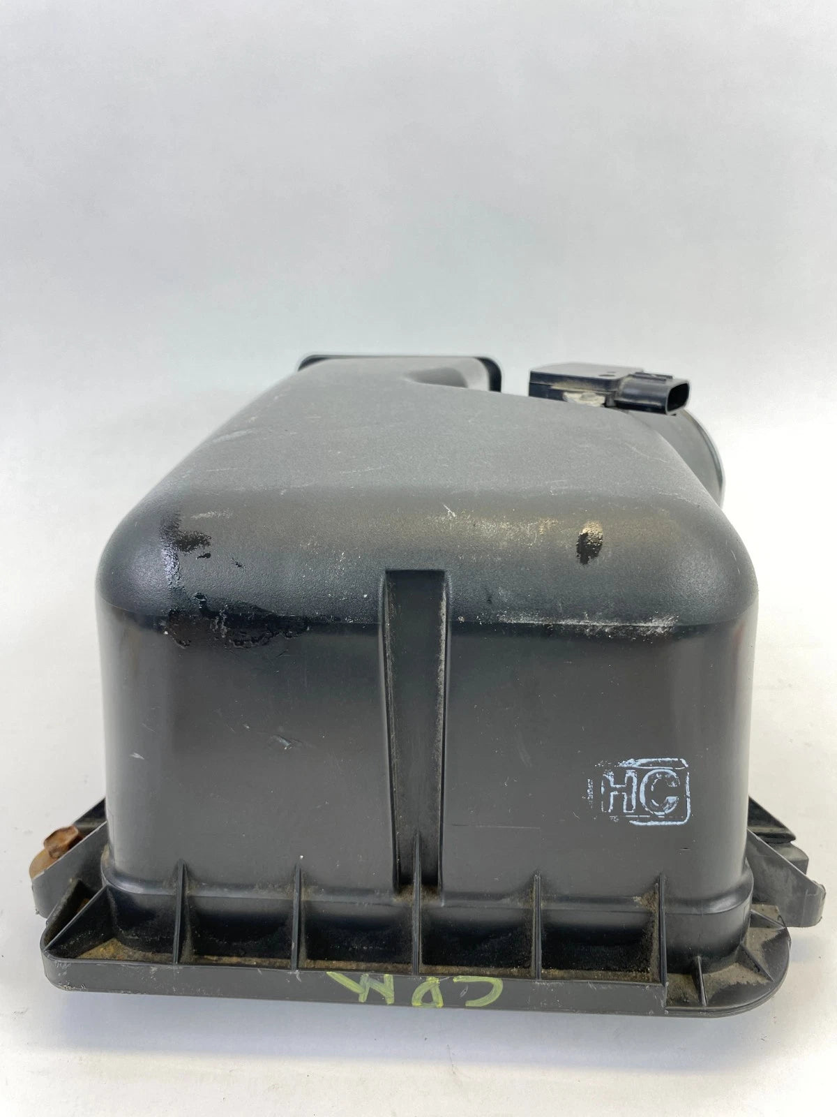 2007-2009 LEXUS RX350 3.5L V6 AIR INTAKE CLEANER UPPER BOX HOUSING 22204-31010