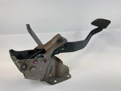 2007-2008 HONDA FIT AUTOMATIC TRANSMISSION BRAKE PEDAL ASSEMBLY MOUNT UNIT OEM