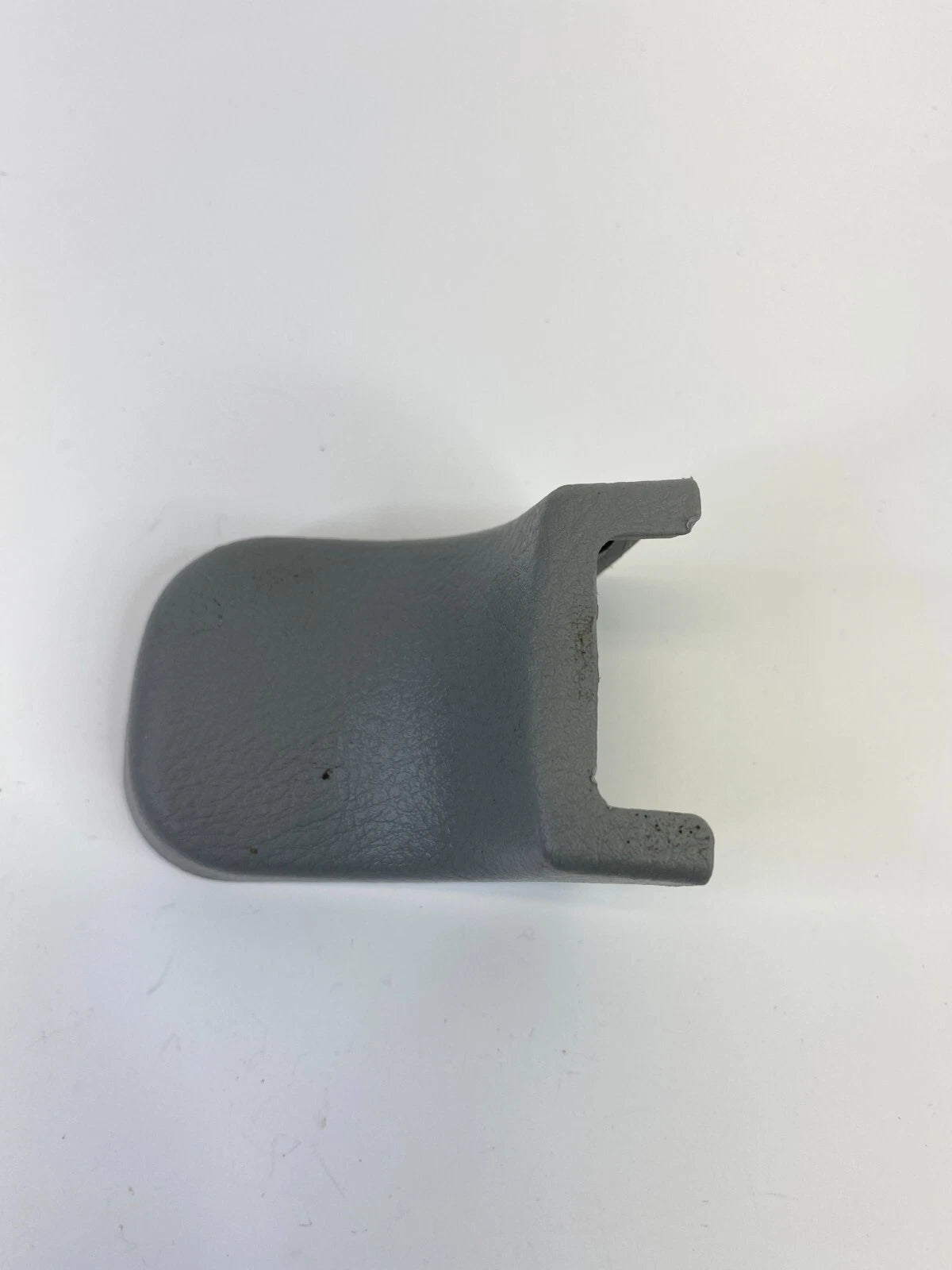 07-09 HYUNDAI SANTA FE FRONT SEAT RAIL TRACK MOUNTING COVER TRIM 88098-2B000 OEM