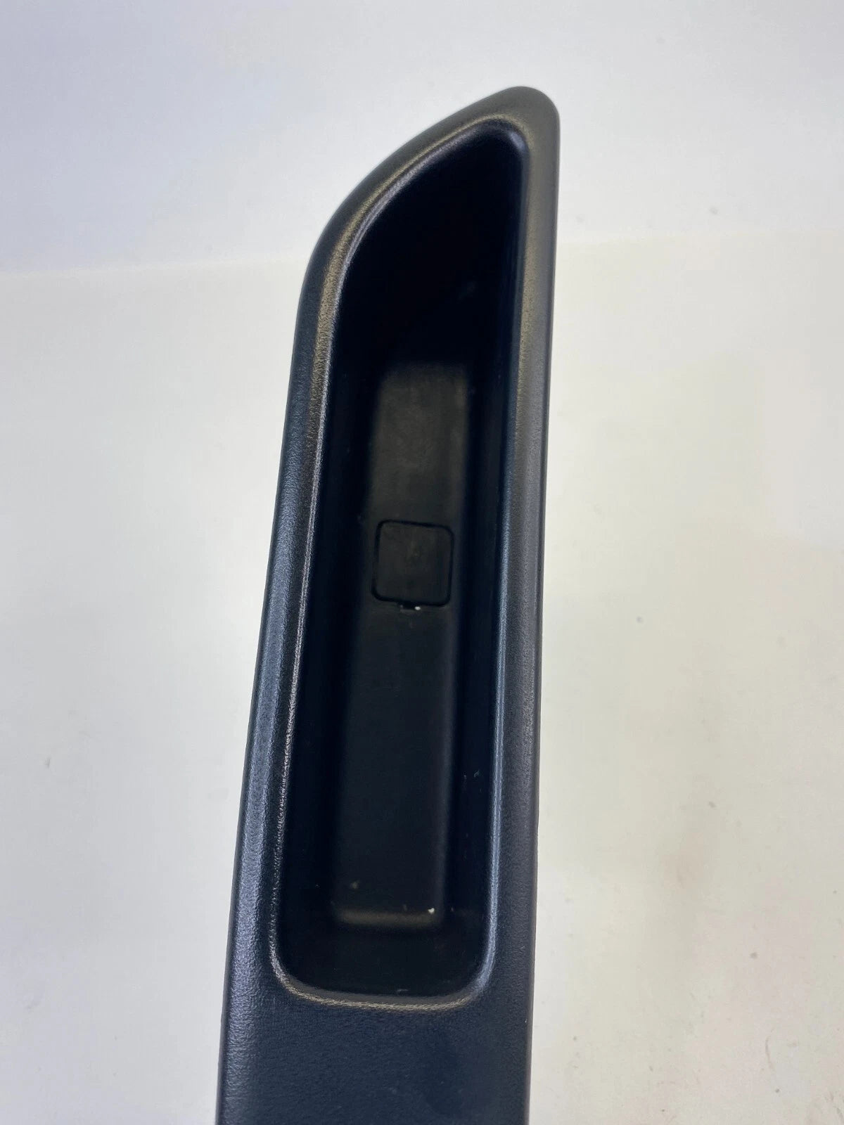 03-08 SUBARU FORESTER REAR LEFT BACK SIDE DOOR WINDOW SWITCH BEZEL TRIM COVER