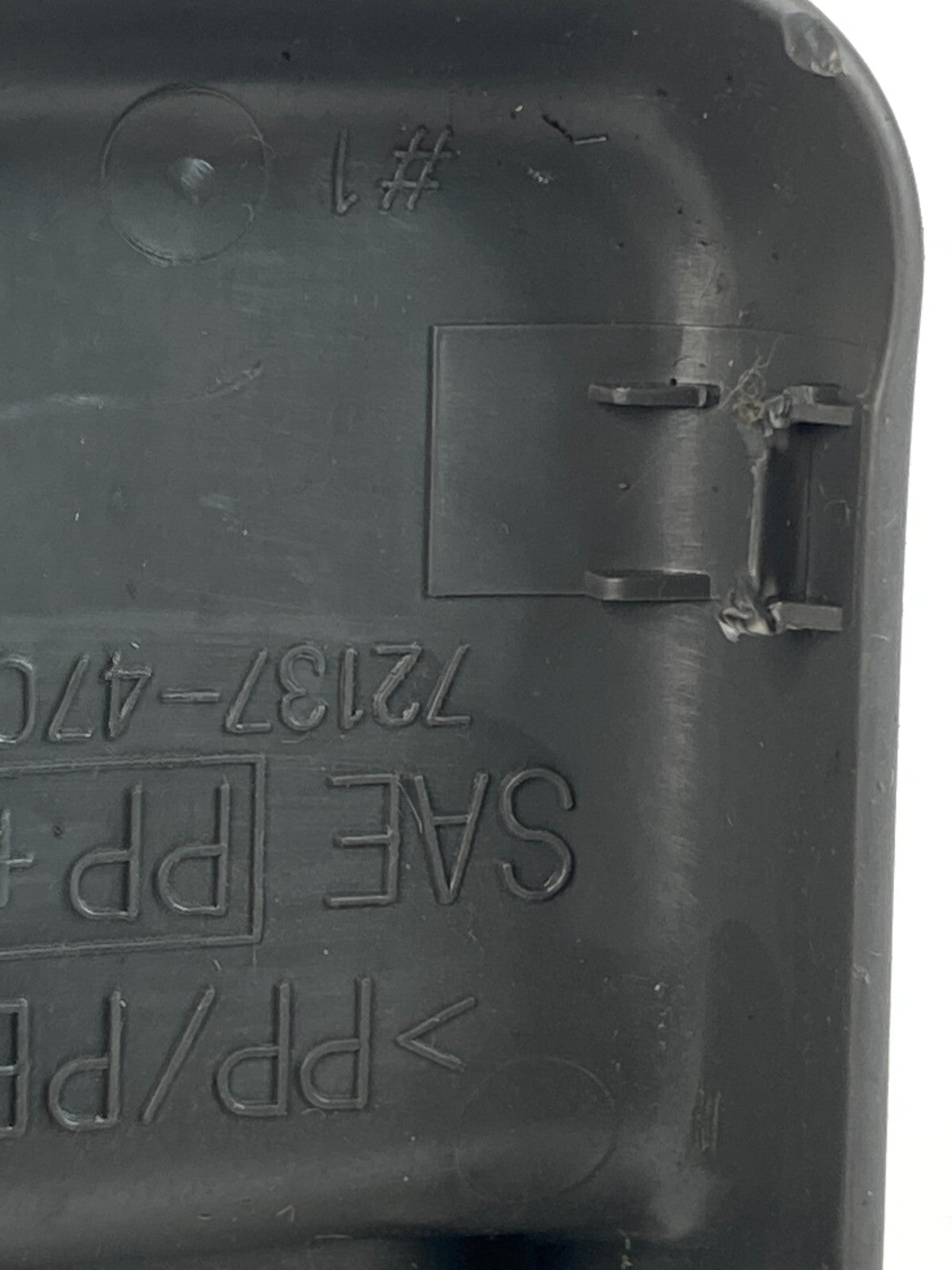 2004-2009 Toyota Prius Rear Seat Back Track End Cover Cap 72137-47030 OEM