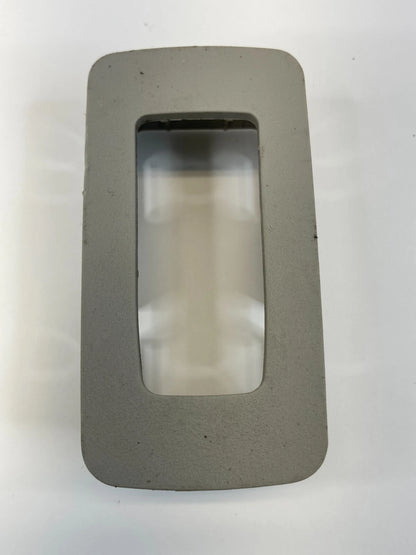 2006 2007 CHRYSLER 300 REAR LEFT SIDE DOOR WINDOW SWITCH COVER BEZEL 1052530AB