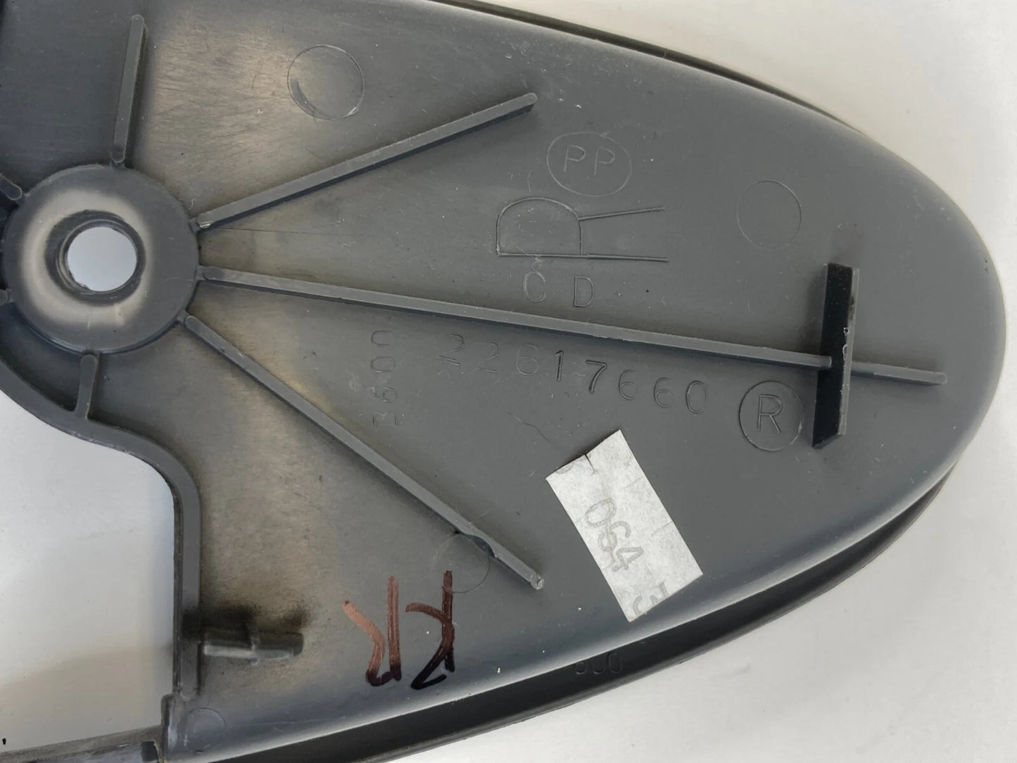 99-05 PONTIAC GRAND AM SEDAN REAR RIGHT INNER DOOR HANDLE COVER BEZEL 22617660