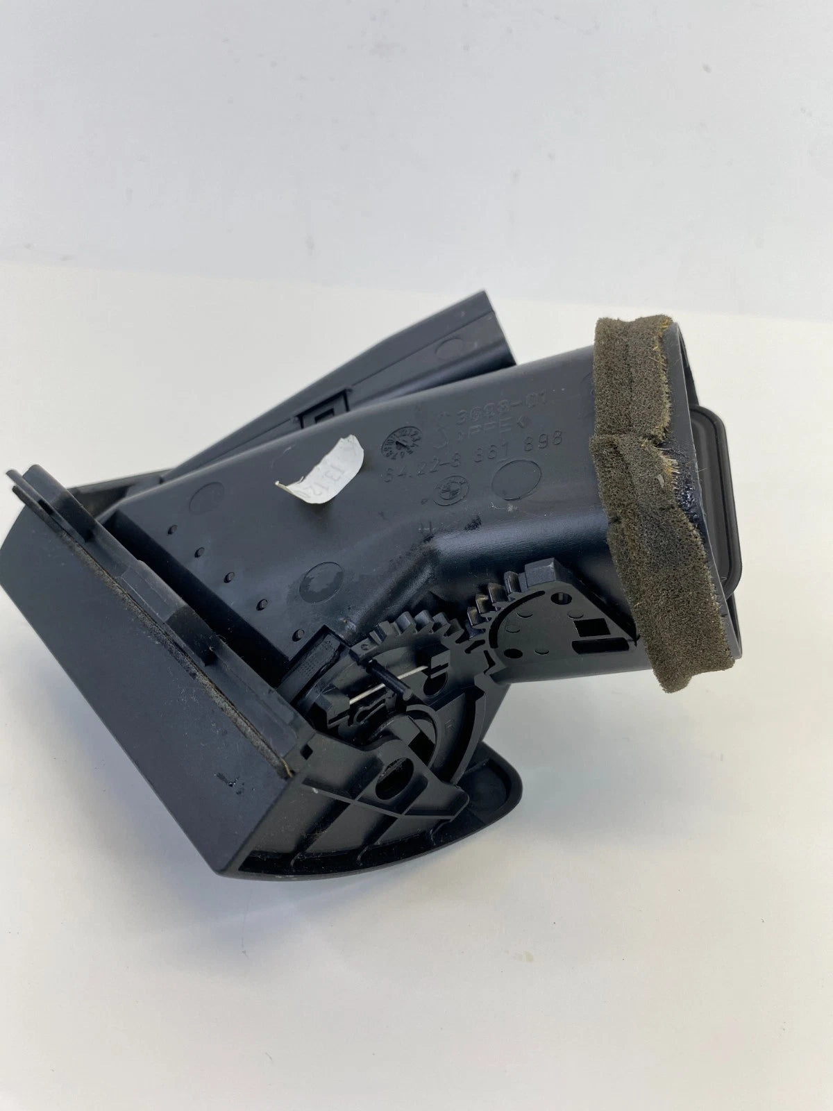 2001-2005 BMW 325I DASH RIGHT PASSENGER AC AIR VENT GRILLE OUTER 64228361898