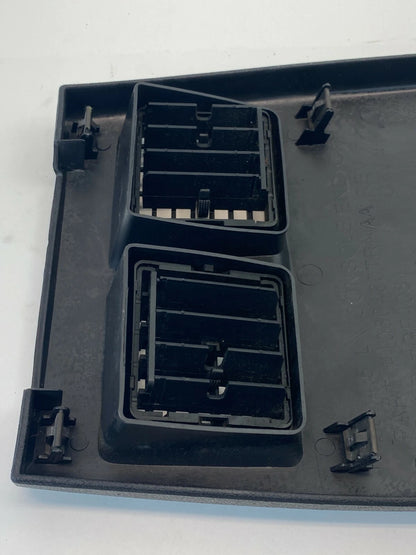 2006 2007 CHRYSLER 300 REAR CENTER CONSOLE CAP END A /C HEAT AIR VENT GRILLE OEM