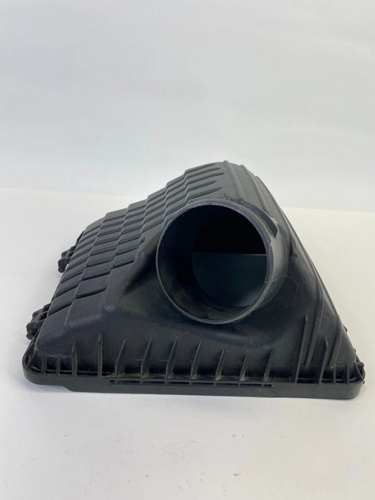 11-14 HYUNDAI SONATA 2.0L AT AIR INTAKE CLEANER BOX UPPER COVER TRIM 28111-3Q500