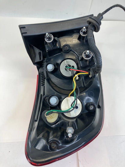 2010-2012 Hyundai Santa Fe Right Passenger Outer Tail Light Taillight 92402-0W5