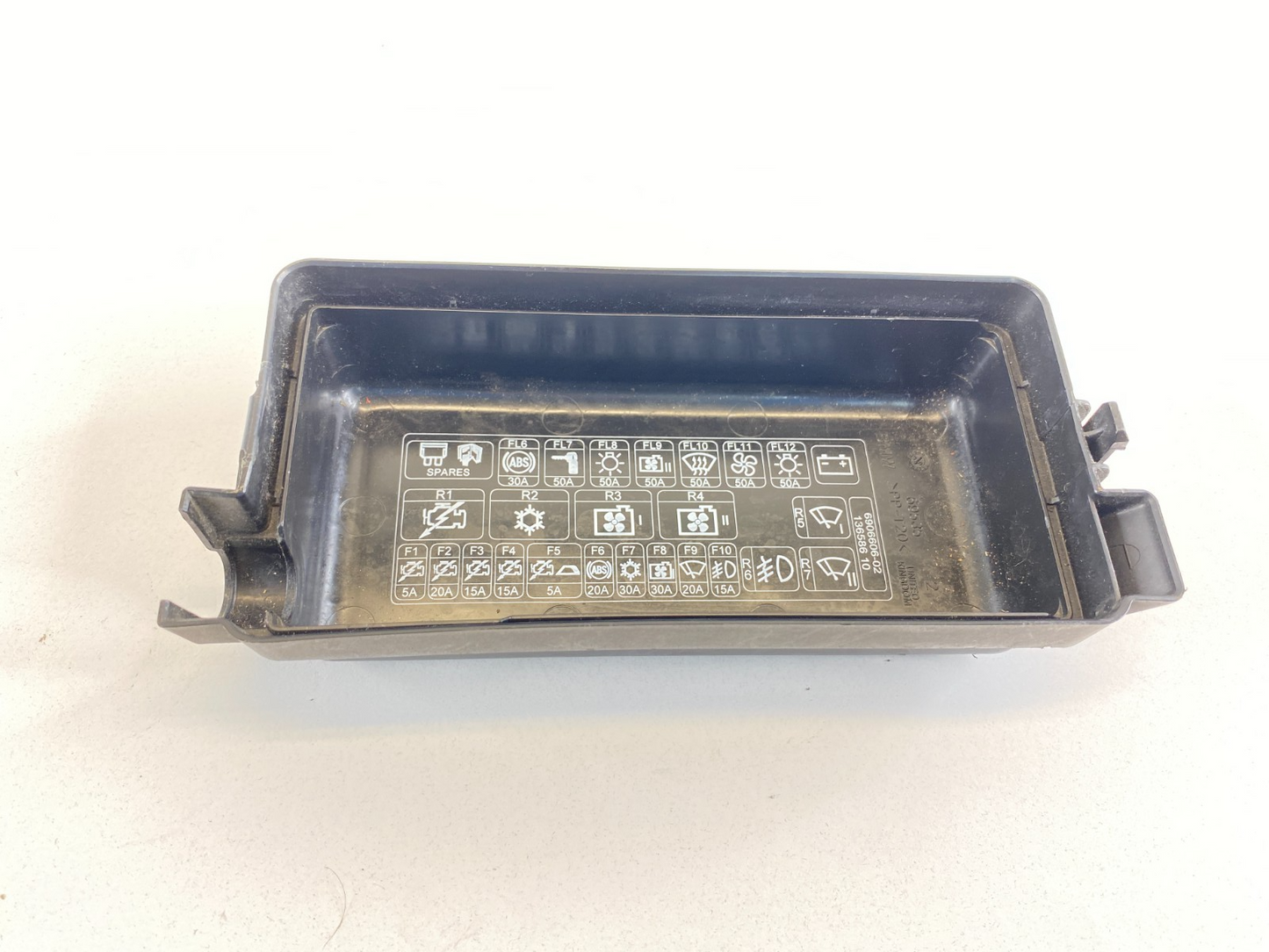 2004-2008 Mini Cooper Base Hatchback 1.6L 16V Fusebox Fuse Relay Box Lid Cover