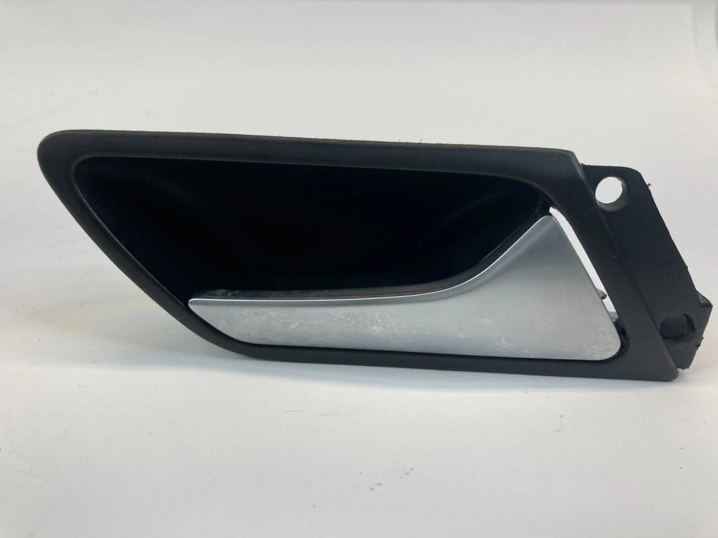 2011-2018 VOLKSWAGEN JETTA REAR RIGHT PASSENGER INNER DOOR HANDLE 5C6839114B OEM