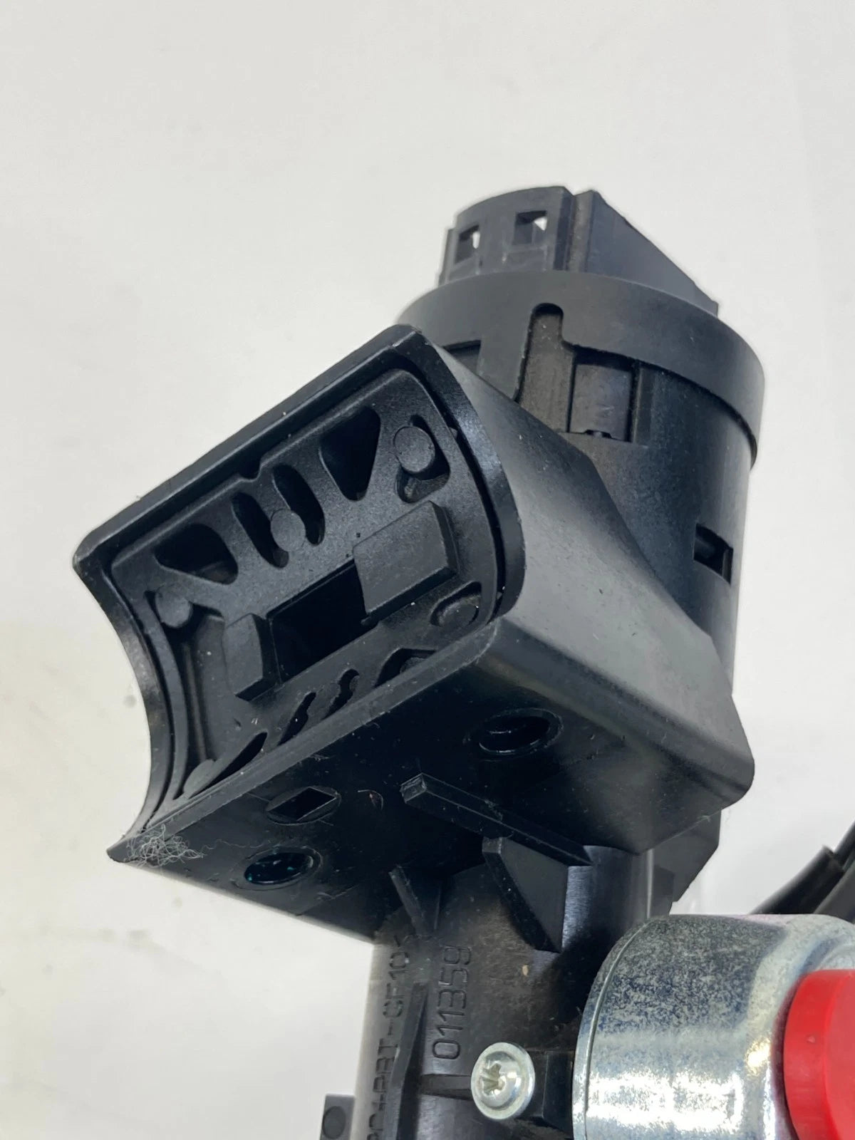 2012-2019 FIAT 500 1.4L A/T IGNITION SWITCH LOCK CYLINDER W/ KEY 68072199AB OEM