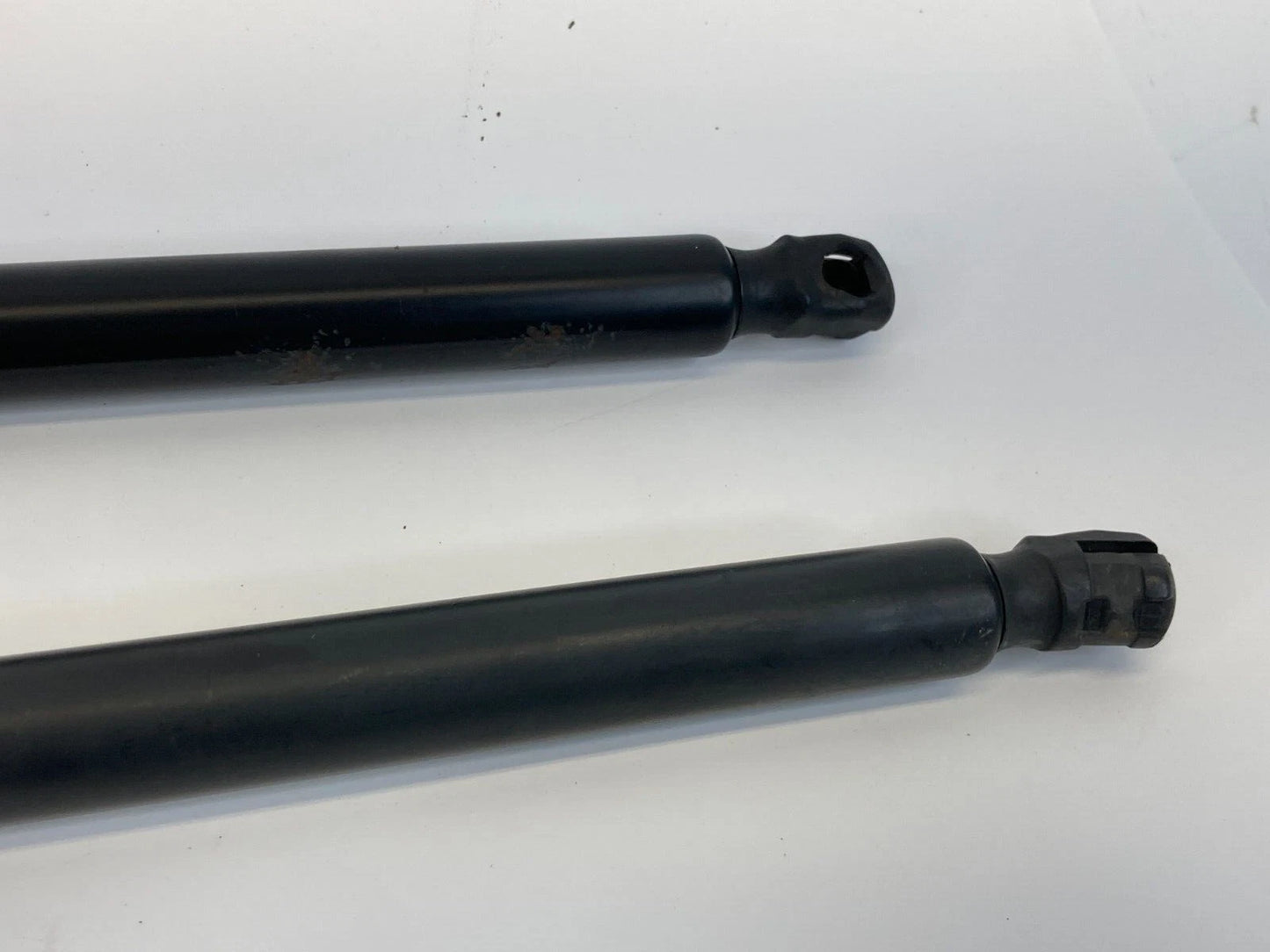 02-07 MERCEDES-BENZ ML500 TAILGATE TRUNK LIFT SUPPORT STRUT SHOCK A1647400245
