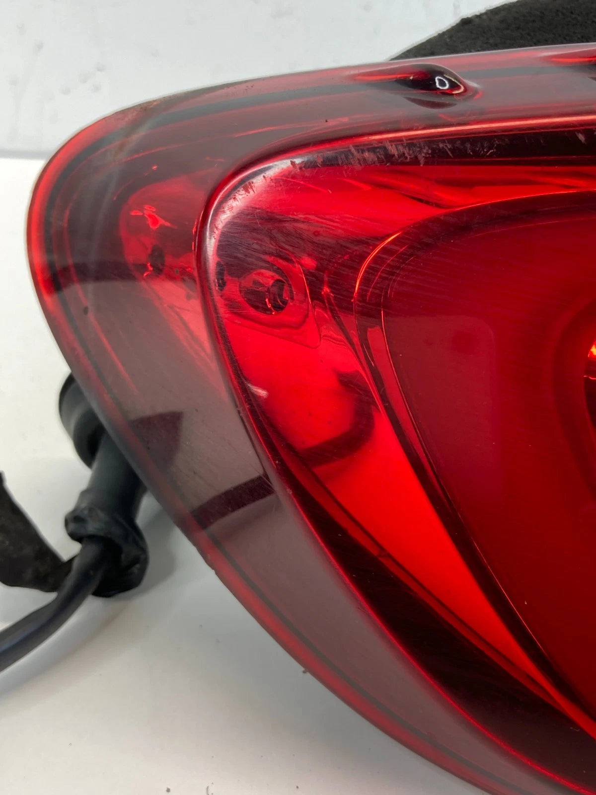 2015-2017 Chrysler 200 Rear Left Side Stop Turn Tail Light Lamp 68110361AA OEM