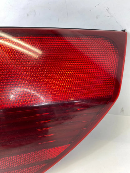 2004 2005 TOYOTA SIENNA PASSENGER RIGHT REAR TAIL LIGHT LAMP UNIT 81550AE010 OEM