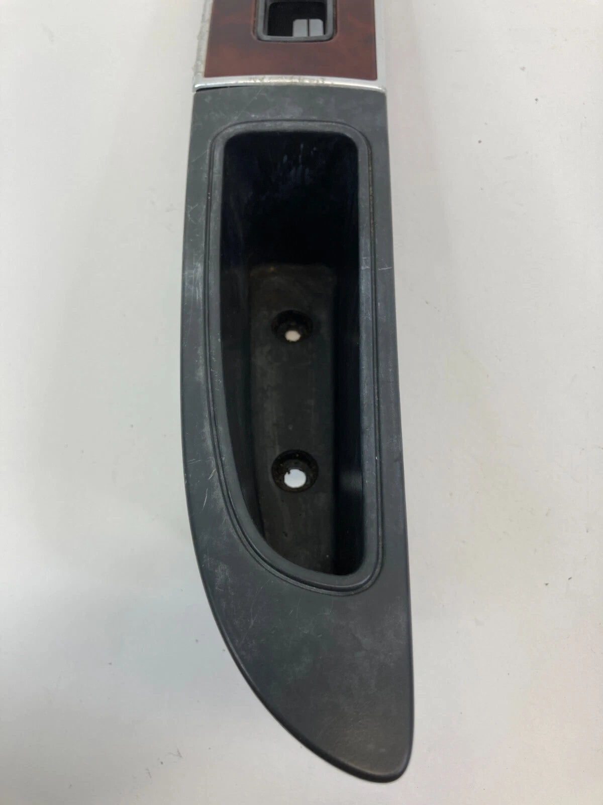 2005 2006 BUICK TERRAZA FRONT RIGHT DOOR WINDOW SWITCH COVER TRIM BEZEL 15196150