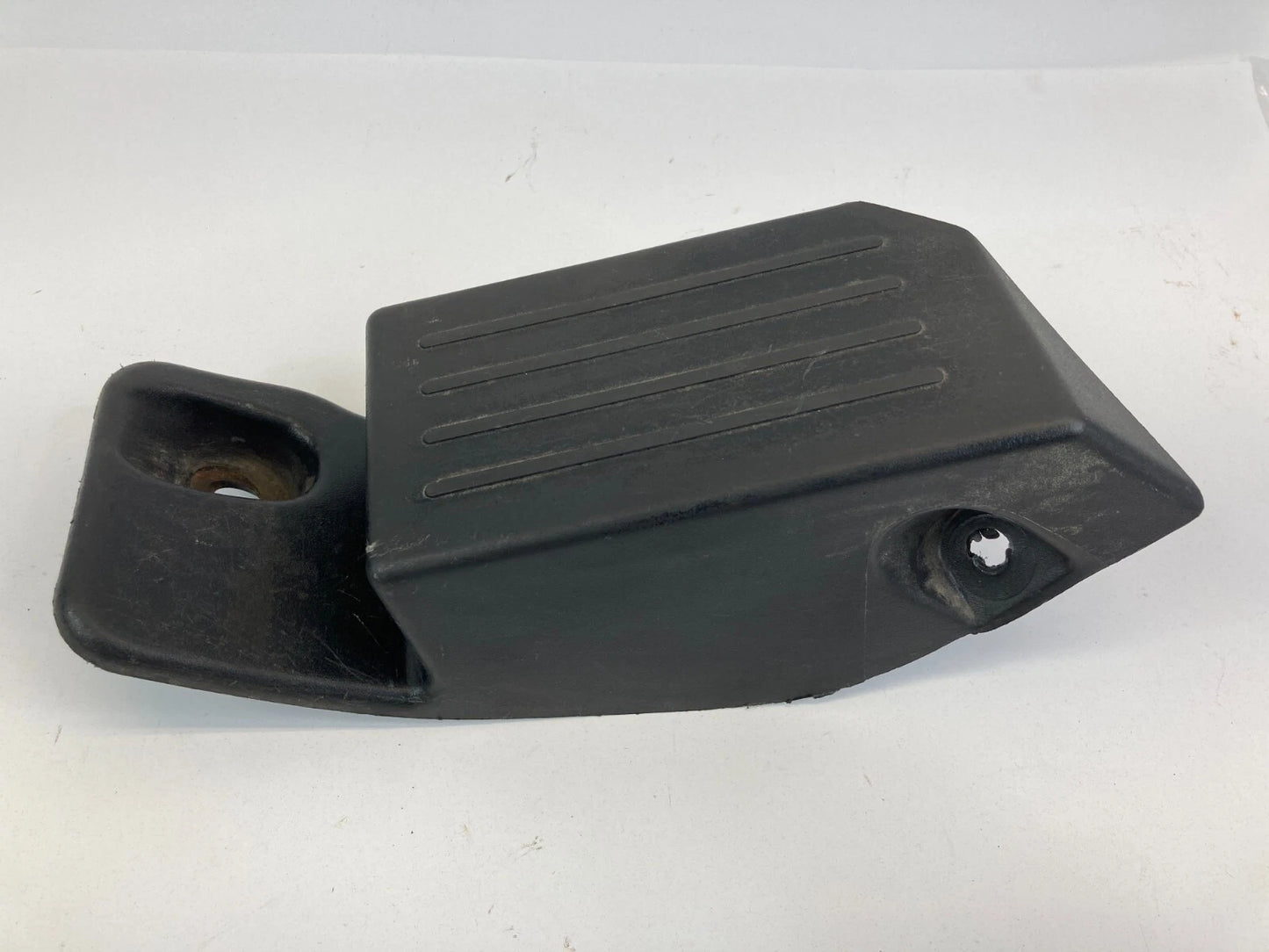 2009-2017 CHEVROLET TRAVERSE FLOOR FOOTREST FOOT REST PAD MAT TRIM 25933398 OEM