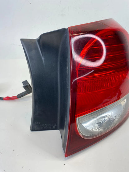2007-2011 LEXUS GS350 REAR RIGHT PASSENGER SIDE OUTER TAILLIGHT TAIL LAMP OEM