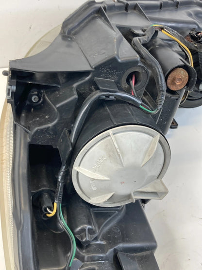 2010 SUBARU OUTBACK FRONT PASSENGER RIGHT SIDE HEADLIGHT LAMP ASSEMBLY OEM