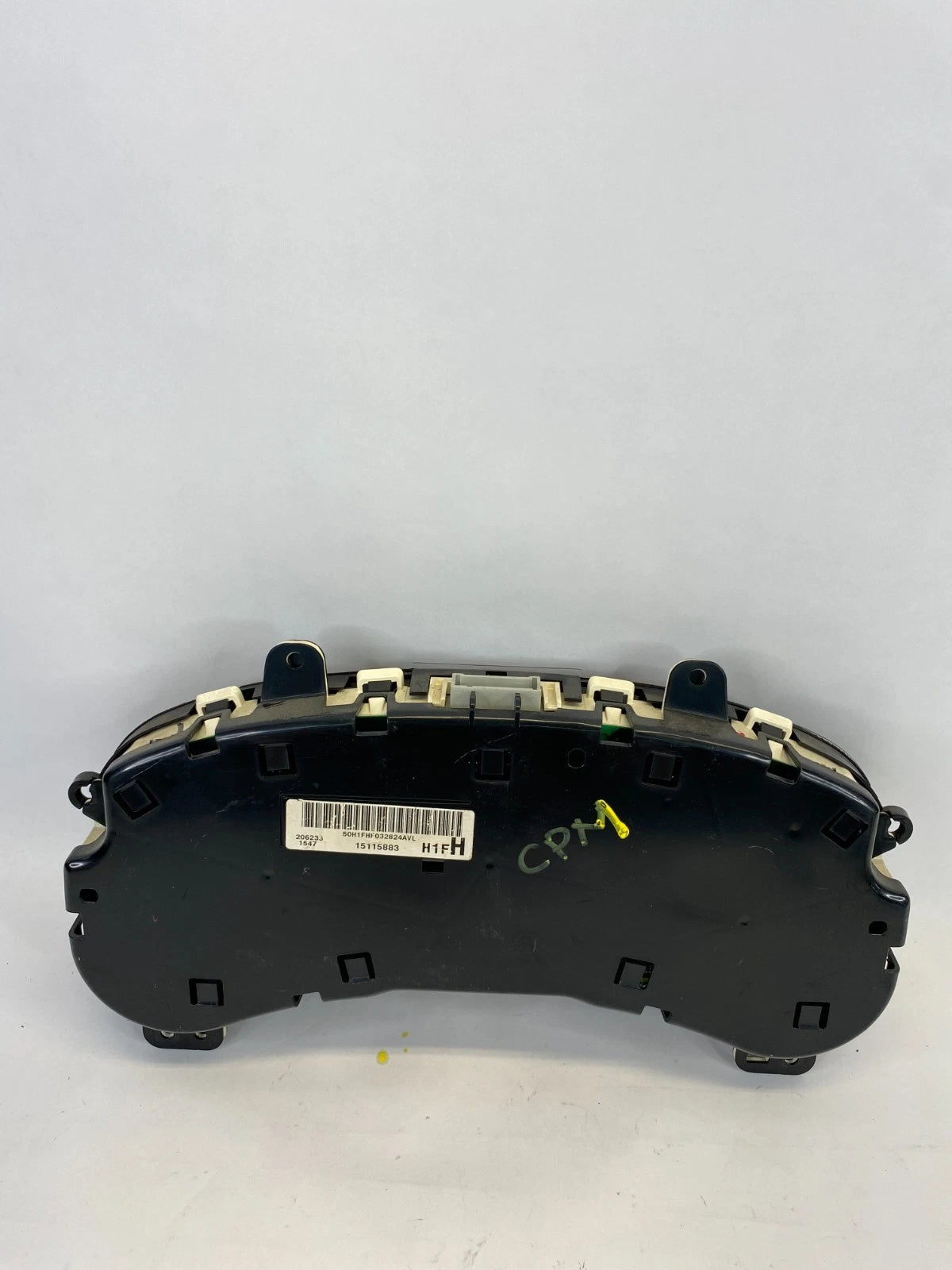 2002-2004 GMC ENVOY INSTRUMENT CLUSTER SPEEDOMETER GAUGES 32K MILES 15115883