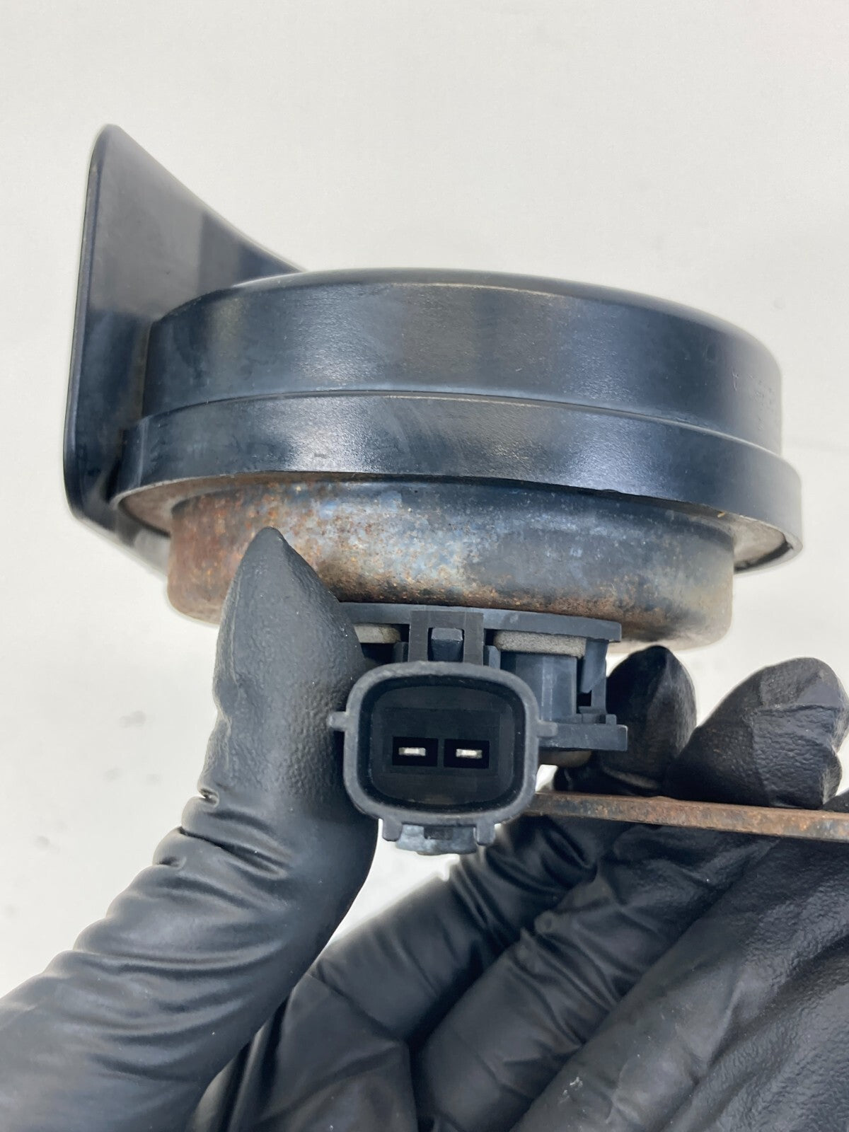 2011 2012 2013 Kia Sorento High Note Horn Tone Signal Alarm Siren E3-0055306 OEM