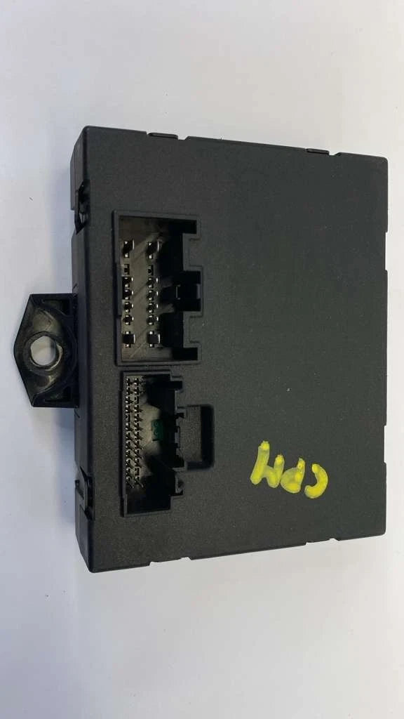 2013-2018 HYUNDAI SANTA FE LIFTGATE TAIL GATE POWER COMPUTER CONTROL MODULE OEM
