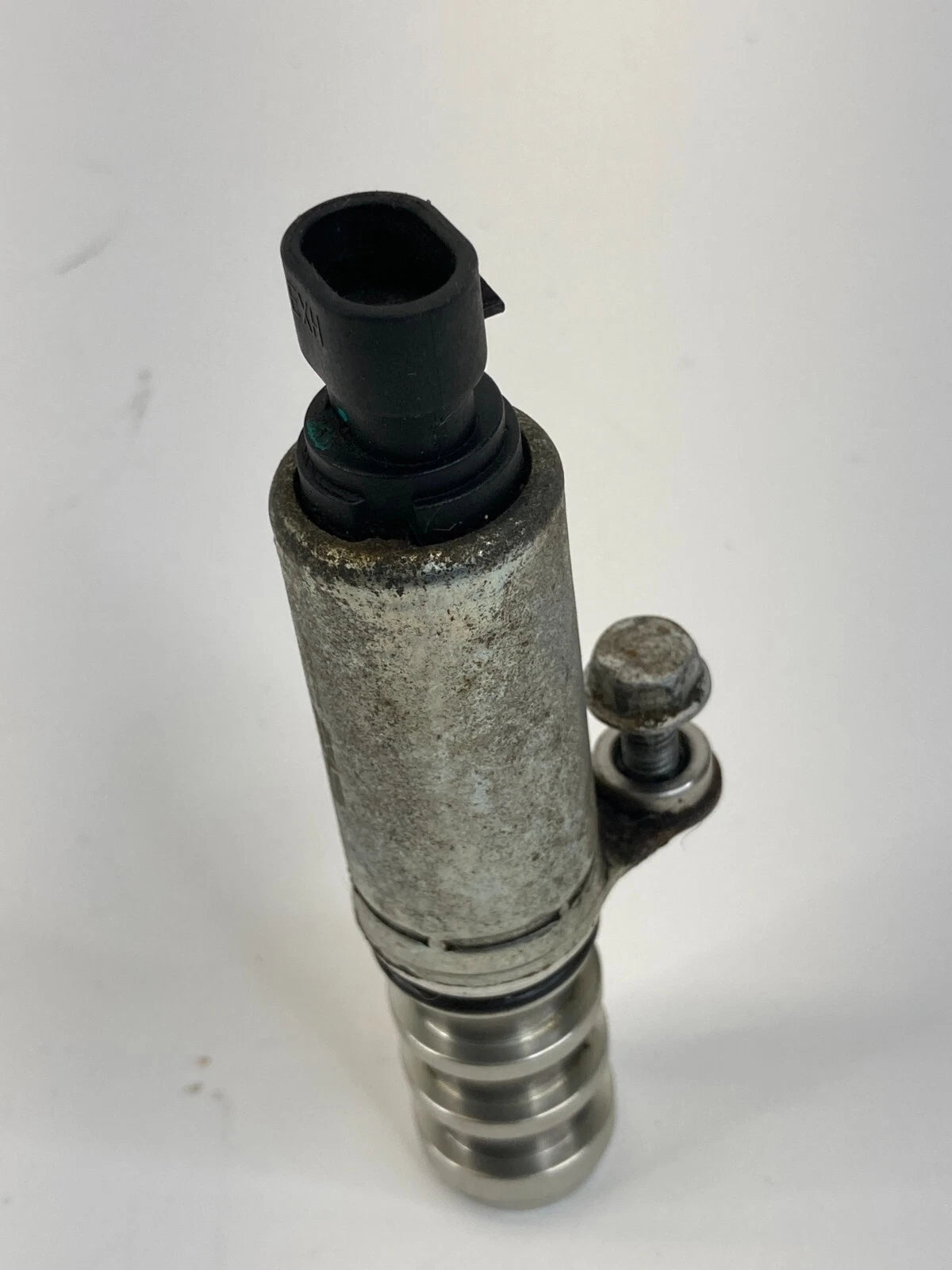 2010-2017 CHEVROLET EQUINOX INTAKE VARIABLE VALVE TIMING VVT SOLENOID