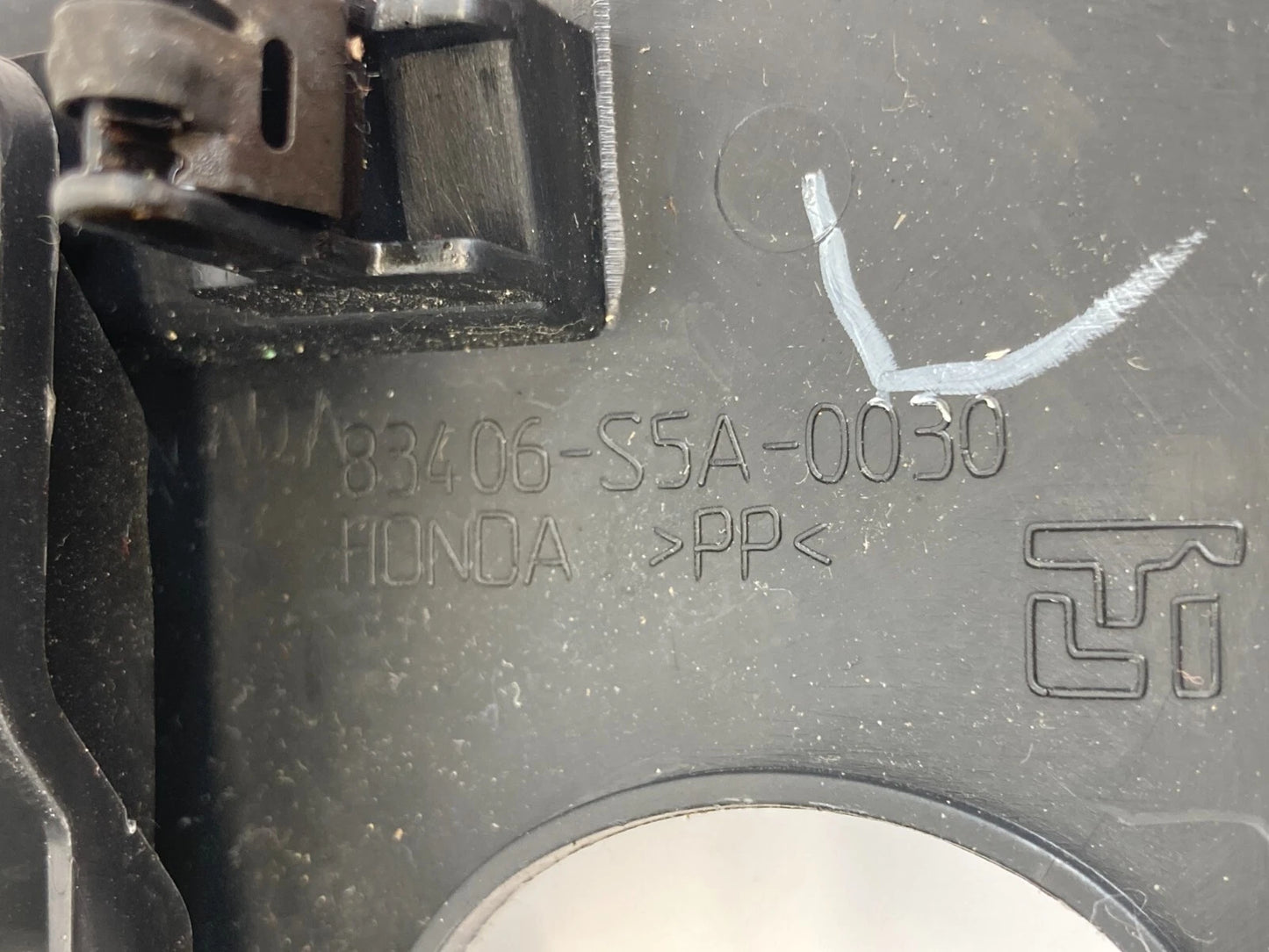 01-05 HONDA CIVIC CENTER CONSOLE BRAKE HANDLE BEZEL W/ POCKET 83406-S5A-0030 OEM