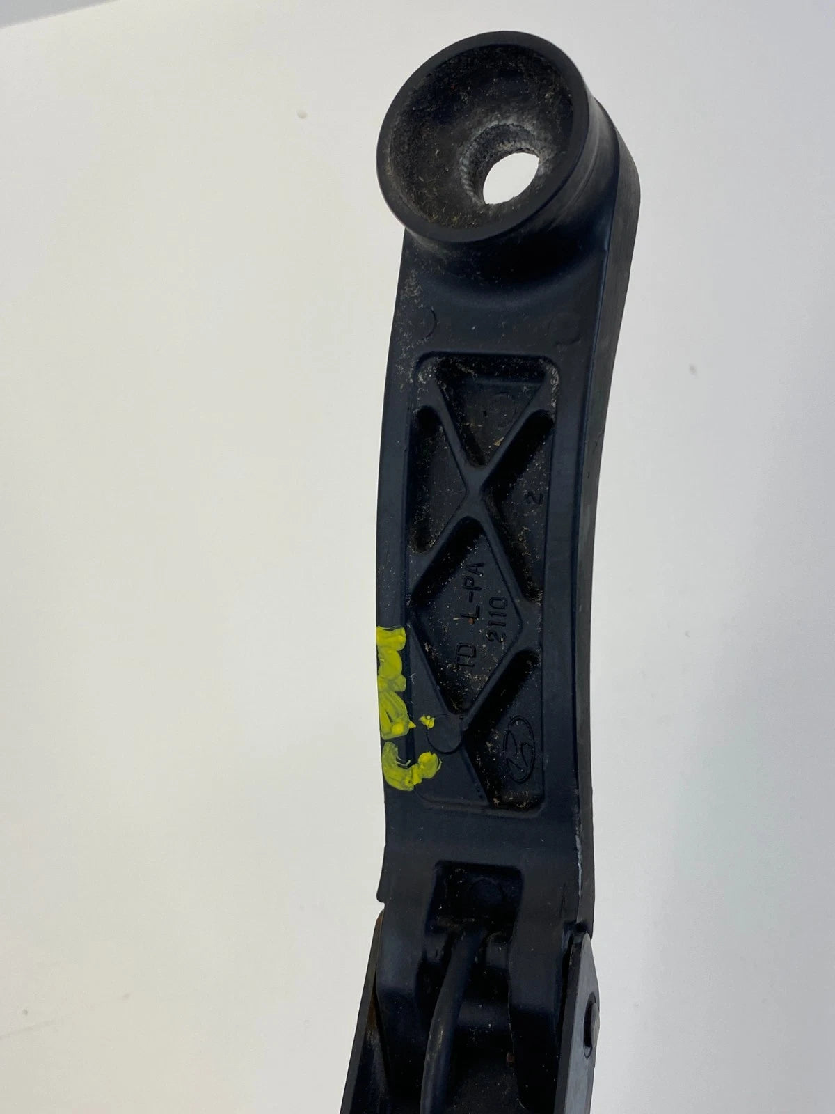 2010-2013 KIA FORTE FRONT WINDSHIELD WIPER ARM DRIVER LEFT SIDE UNIT OEM FACTORY